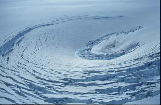 glacier cauldron marked with concentric cracks